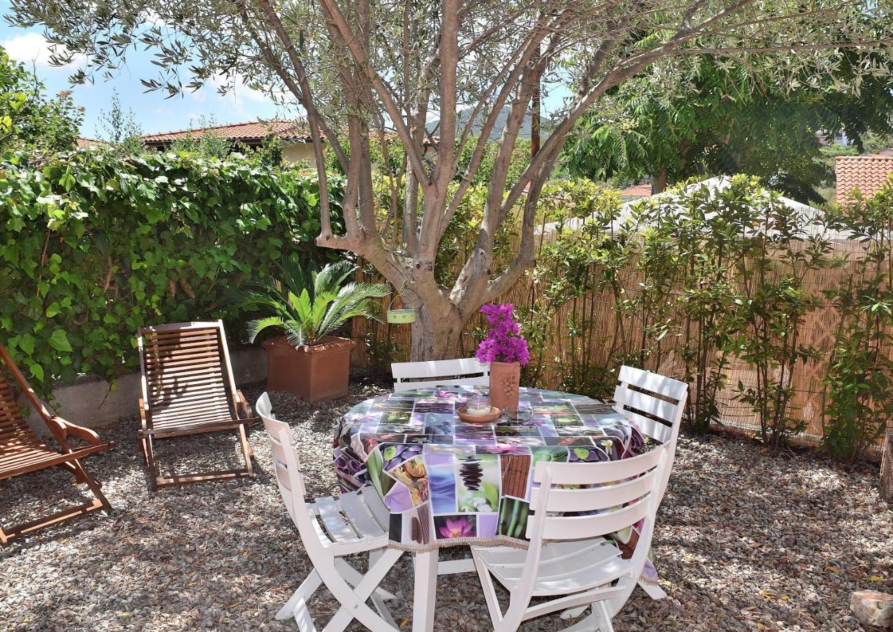 Villa Fiore Apartments Portoferraio Ngoại thất bức ảnh
